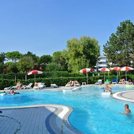 Recently Built With Shared Pool-bibione Διαμέρισμα *